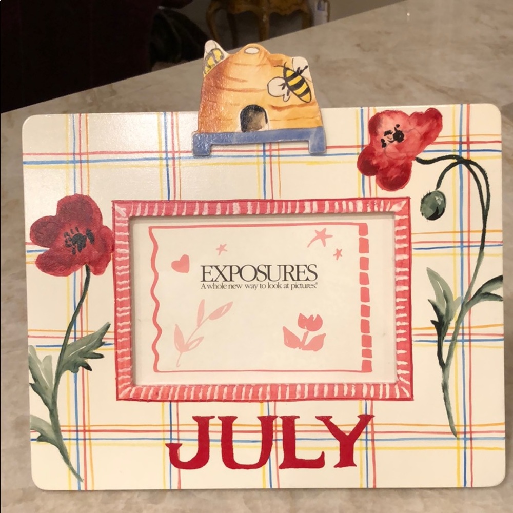 Hand painted “July” 4x6 frame NEW
